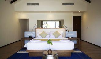 Noonu Beach Villa Private Pool Bett