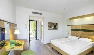 Apulia Double Room Classic Schlafzimmer
