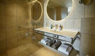 Cyprus Double Room Superior Badezimmer