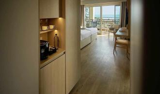 Cyprus Double Room Superior Sea View Flur