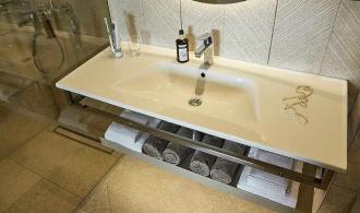 Cyprus Double Room Economy Badezimmer