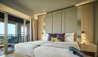 Cyprus Family Room Classic Sea View Schlafzimmer