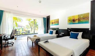 Schlafzimmer mit Doppelbetten