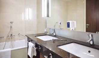 Fieberbrunn Double Room Deluxe Badezimmer