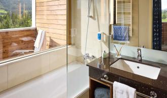 Fieberbrunn Double Room Superior Badezimmer
