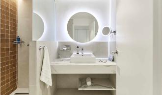 Cala Serena Double Room Classic Badezimmer renoviert