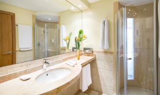 Cala Serena Single with Child Double Room Classic Bad